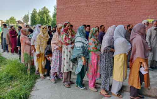Anantnag-Rajouri witnesses 53 pc voter turnout, J&K records highest polling in 35 yrs