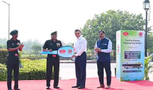 Indian Oil hands over Green Hydrogen Fuel Cell Bus to army for use in Delhi-NCR