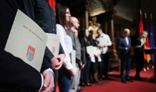 Germany sees largest number of naturalisations in over 20 years