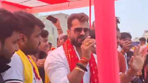 Bhojpuri star Khesari Lal Yadav campaigns for fellow actor Pawan Singh in Bihar