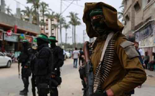 Hamas fighters in West Bank attack Israeli border village