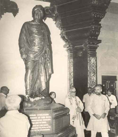 Ahead of PM Modi’s Kanyakumari trip, his 33-year-old picture from Rock Memorial surfaces