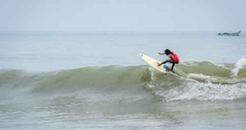 Indian Open of Surfing: Tamil Nadu surfers dominate day 1, Subramani M. keeps Karnataka’s hopes alive