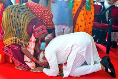 PM Modi again praises Swachh Bharat crusader Kamala Moharana