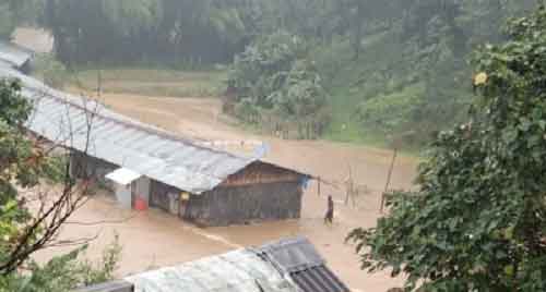 Flood situation marginally improves in Assam; over 1 lakh still affected