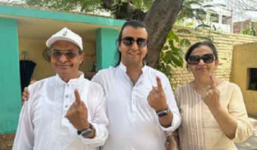 Ola CEO Bhavish Aggarwal casts his vote in Ludhiana with parents