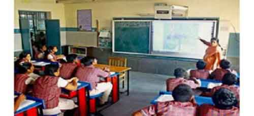 TN to employ 8,209 instructors for high-tech labs in schools