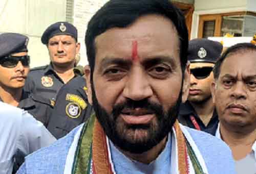 Haryana CM flags off 50 new EVs for garbage collection in Gurugram