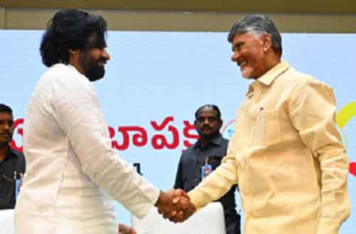 Andhra Pradesh Governor invites Chandrababu Naidu to form government