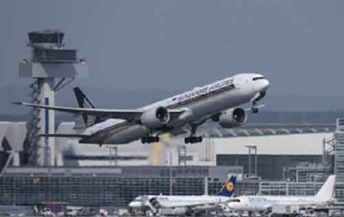 Singapore Airlines compensates passengers after turbulence incident