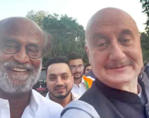 Anupam Kher calls Rajinikanth ‘God’s gift to mankind’ in new video
