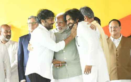 Brothers in arms: Pawan Kalyan’s swearing-in makes Chiranjeevi proud