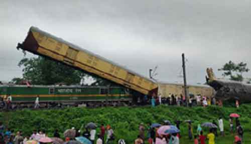 Kanchanjungha Express accident: Five killed, 30 hurt; rescue ops hit by rains