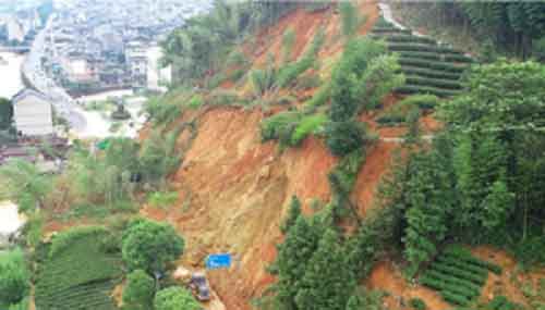 4 killed, 2 missing after torrential rains in China