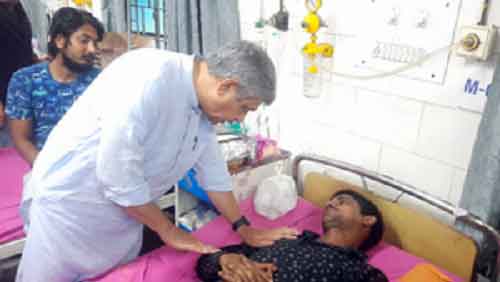 Rescue operation over, focus on restoration now, says Railway Minister after visiting train accident site