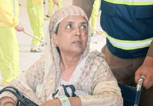 Over 100 pilgrims cared for, reunited with families: Indian Haj Mission