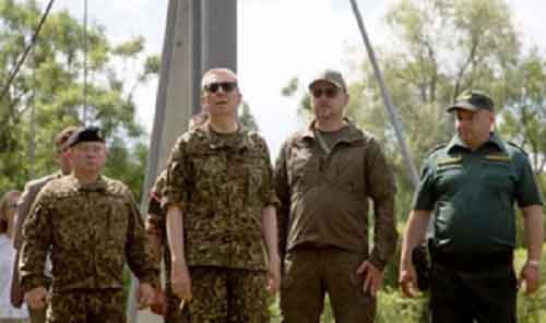 Latvia’s President Rinkevics visits border with Russia