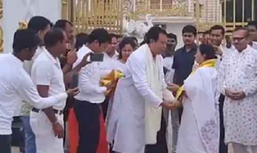 Mamata Banerjee calls on BJP Rajya Sabha MP in Cooch Behar for ‘courtesy’ meeting