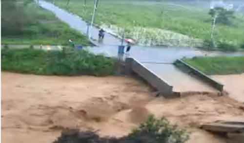 Death toll from heavy rainfall rises to 9 in China