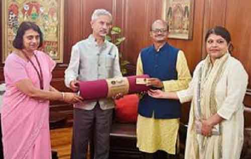 Indian startup develops AI-enabled yoga mat for personalised coaching