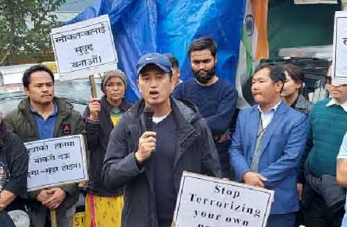 Former football captain Bhaichung Bhutia quits electoral politics