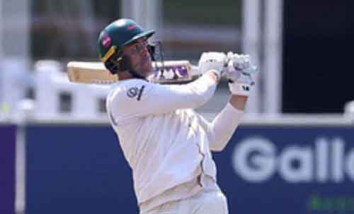 Louis Kimber hammers Robinson for a record 43 runs in an over