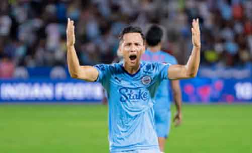 Lallianzuala Chhangte signs contract extension with Mumbai City