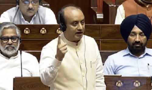 Sudhanshu Trivedi lists 3 key points to explain why PM Modi edges ahead of India’s first PM Nehru