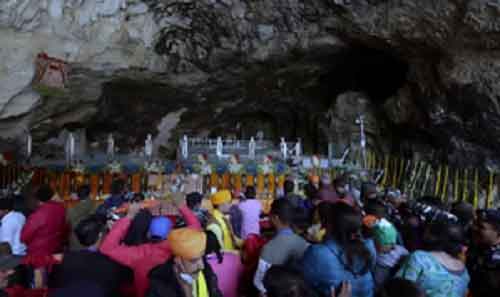 Amarnath Yatra proceeding peacefully, another batch of pilgrims leaves for Valley