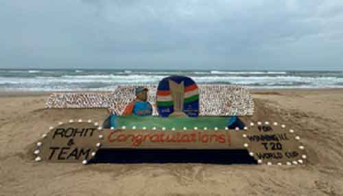 Sand artist Sudarsan Pattnaik congratulates Team India
