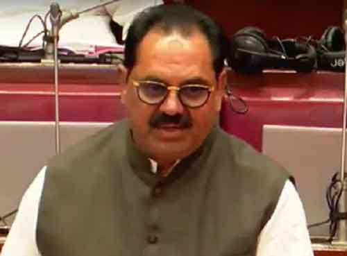 Maha Minister urges extreme caution during rain tourism, Cong slams govt for Lonavala tragedy