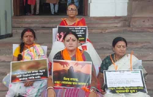 Crimes against women: BJP MLAs stage protest in Bengal Assembly premises
