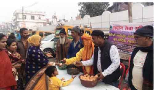 Free meals for pilgrims at Sangam in Prayagraj