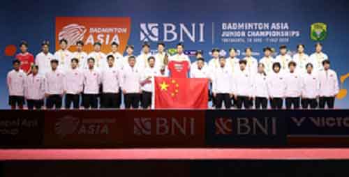 China’s junior badminton team honours late teammate Zhang with an emotional victory