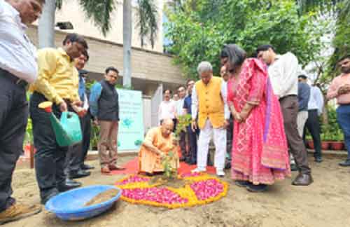 CM Adityanath plants saplings under ‘Ek Ped Maa Ke Naam’ campaign