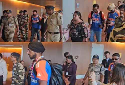 Team India heroes land on red carpet in Mumbai – and the hearts of Mumbaikars