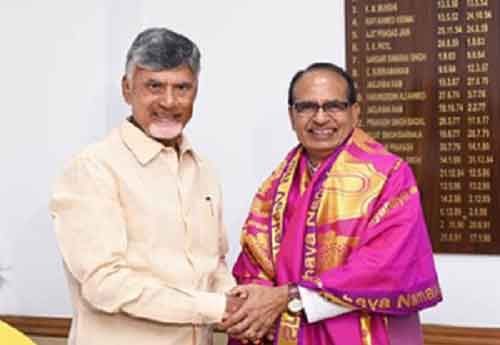 Shivraj Chouhan assures Chandrababu Naidu of Centre’s help to boost agriculture