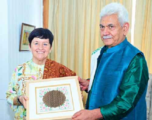 J&K L-G meets Ambassador of Czech Republic to India in Srinagar