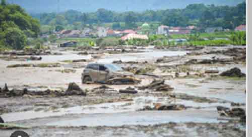 46 missing following landslides, flash floods in Indonesia