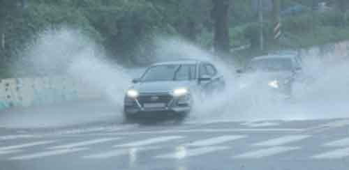 Three dead as heavy rain batters South Korea