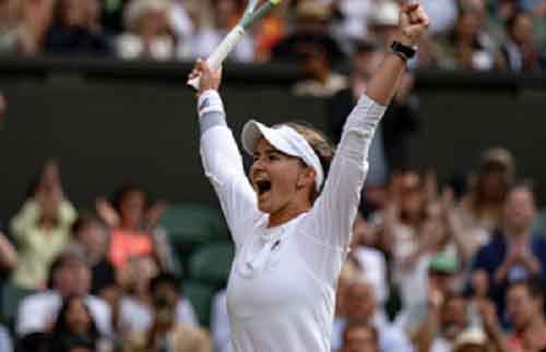 ‘That’s what she’d want me to do’: Krejcikova extends late mentor Novotna’s Wimbledon legacy