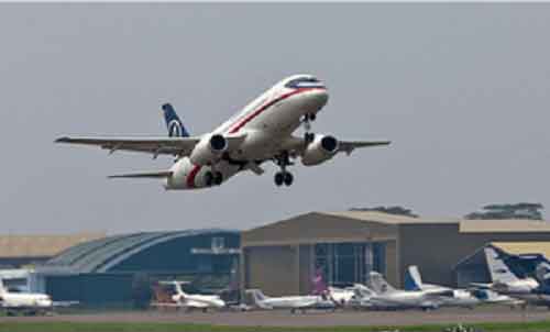 3 killed after plane crashes in Moscow