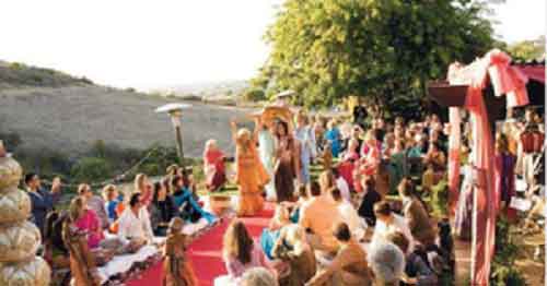 Keen to experience ‘Band, Baaja, Baraat’, European travellers say ‘I Do’ in Rajasthan