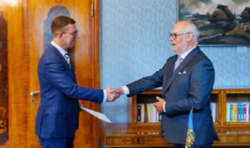 Estonian president grants Kristen Michal authority to form new govt