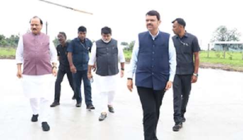 Fadnavis, Ajit Pawar have narrow escape after chopper loses way in bad weather