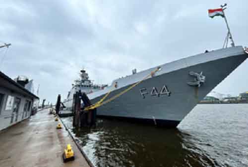 INS Tabar reaches Germany’s Hamburg on three-day visit