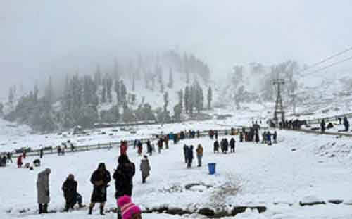 No tents to be allowed in Gulmarg without permission: Officials