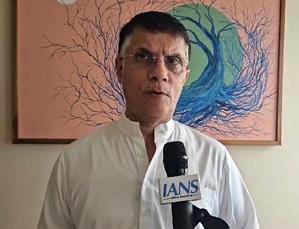 Pawan Khera criticises govt over train accidents, CAG report on Railways