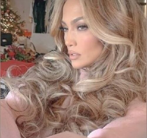 JLo posts for the first time on social media after filing for divorce from Ben Affleck