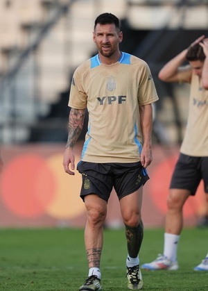 Injured Messi ruled out of Argentina World Cup qualifiers
